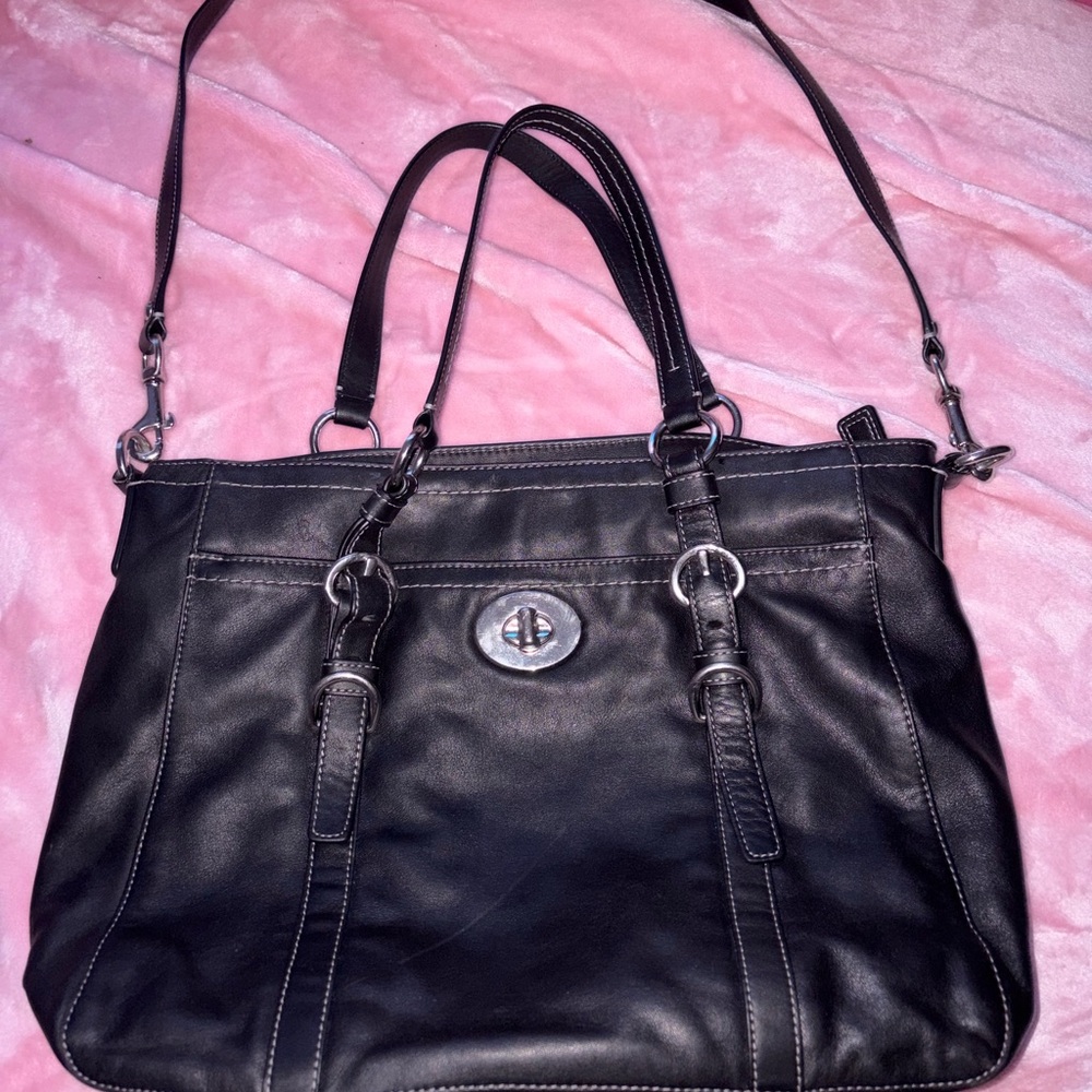 Elegant Black Leather Women's Bag